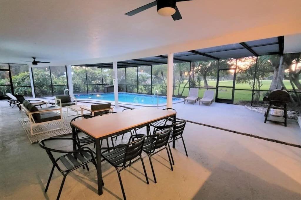 Remodeled 4Br Pool Home / Golf View/Near Beaches Sarasota Exterior photo